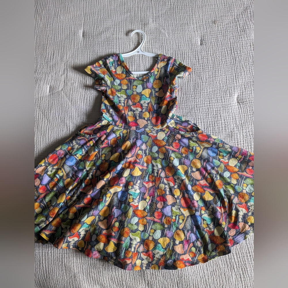 Gorgeous Mushroom twirl dress with pockets